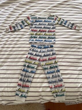 Hanna Andersson Train-Print Pajama Set - Multi Color 100% organic cotton
